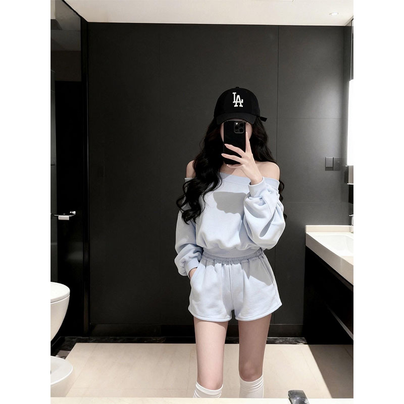 韩版休闲运动时尚女秋季一字肩长袖上衣洋气显瘦松紧腰休闲短裤