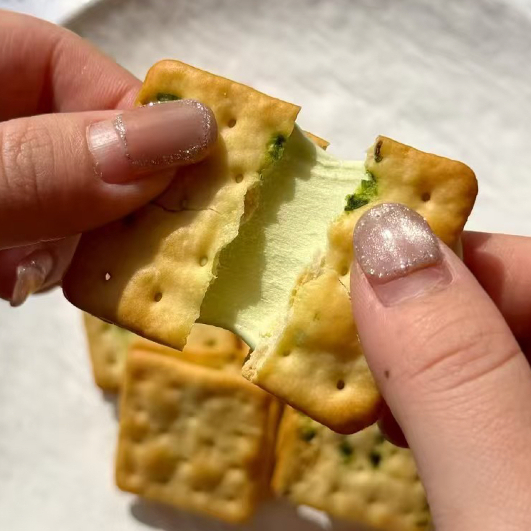 香葱牛轧夹心饼干手撕牛轧饼风味酥脆解馋休闲零食