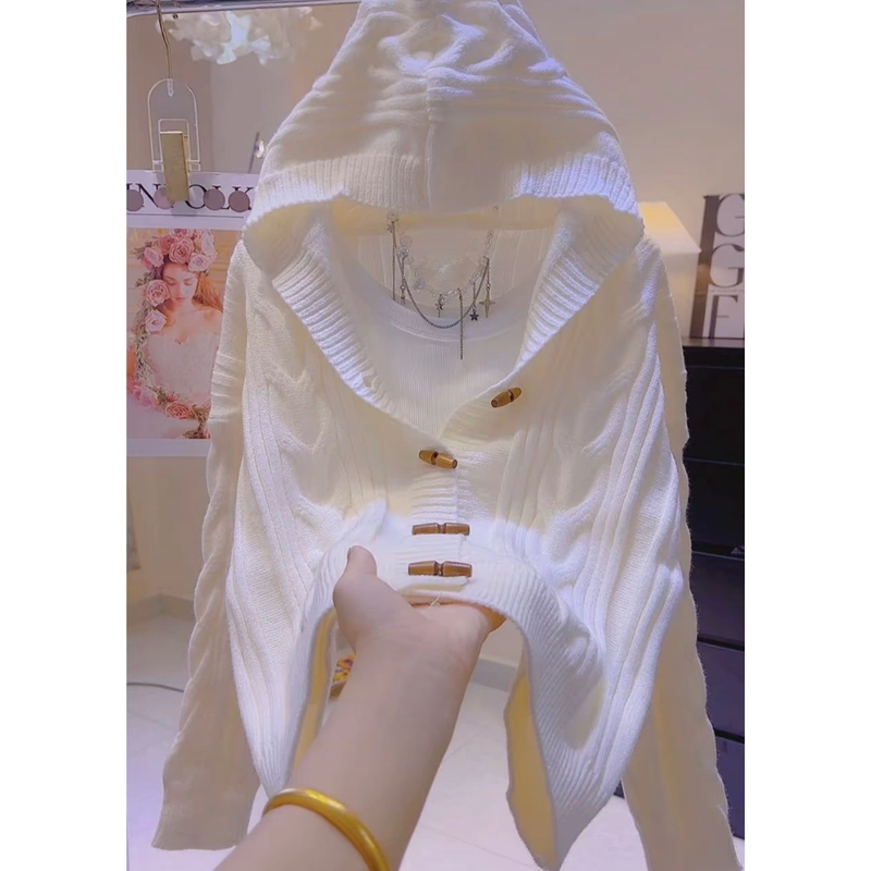 Sz237牛角扣韩系麻花开衫毛衣外套时尚短款针织洋气连帽休闲长袖