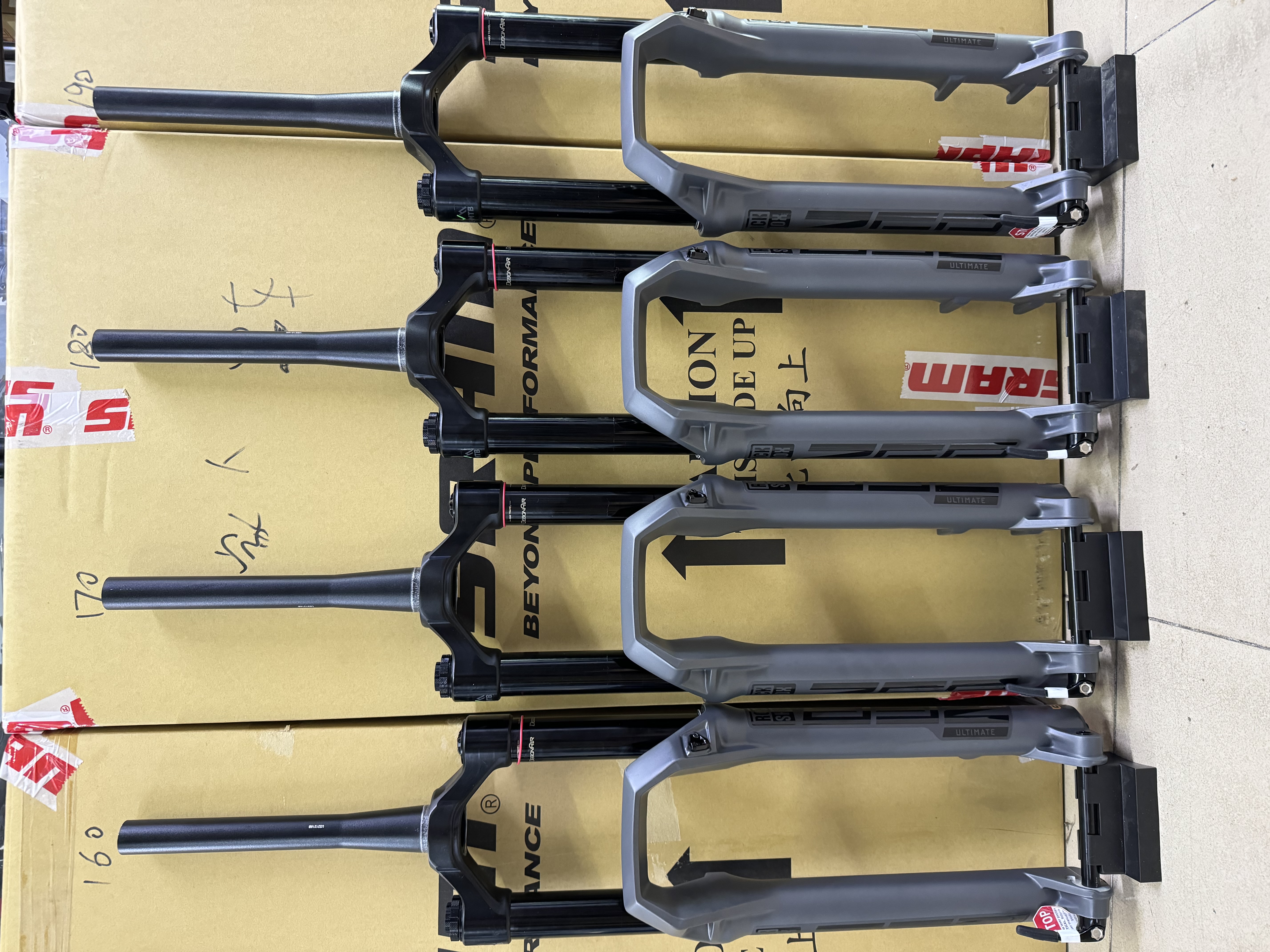 RockShox ZEB前叉38大内管 am enduro fr 前叉 dh 速联避震前叉