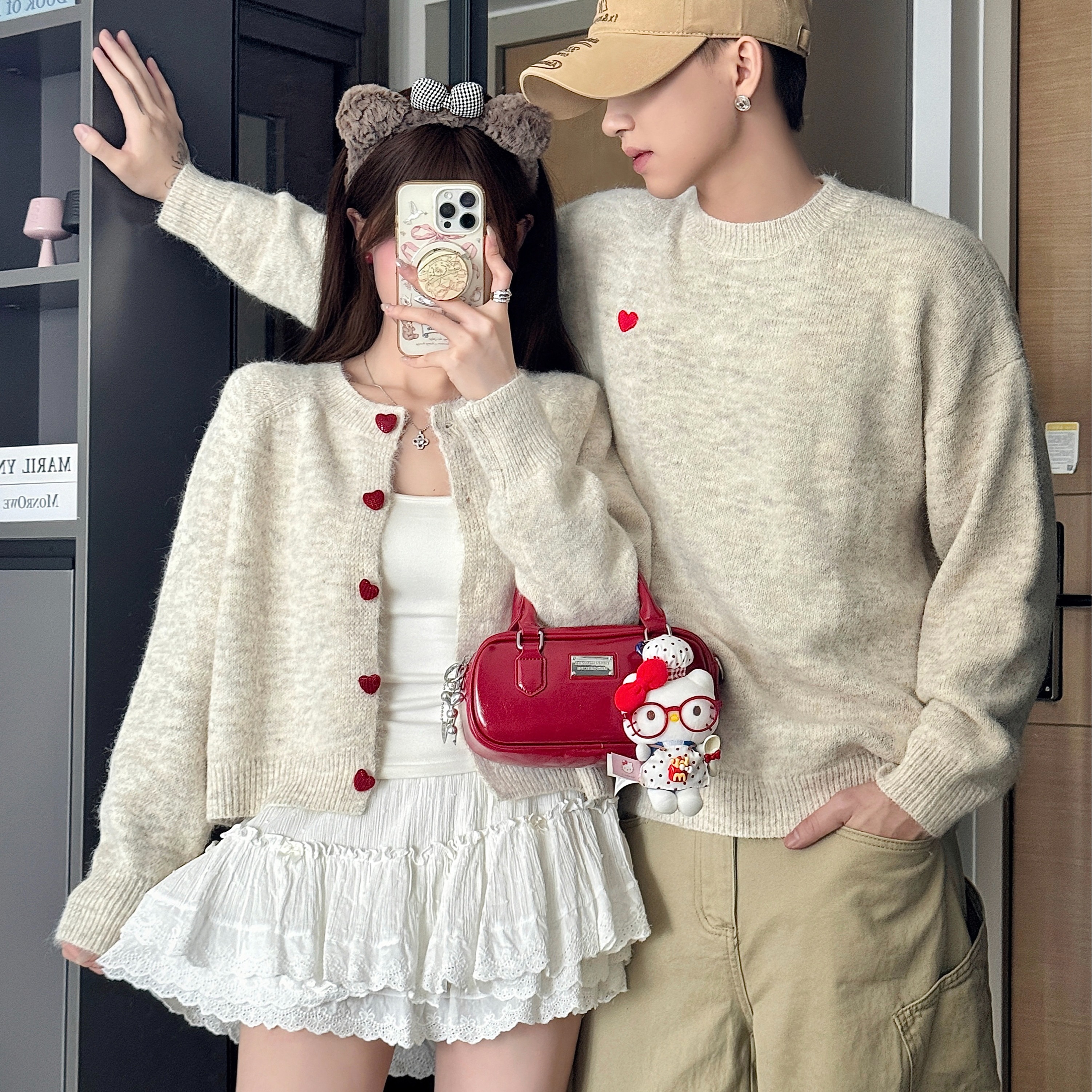 情侣装灰色爱心扣子毛衣外套女2025秋季新款宽松圆领针织开衫上衣