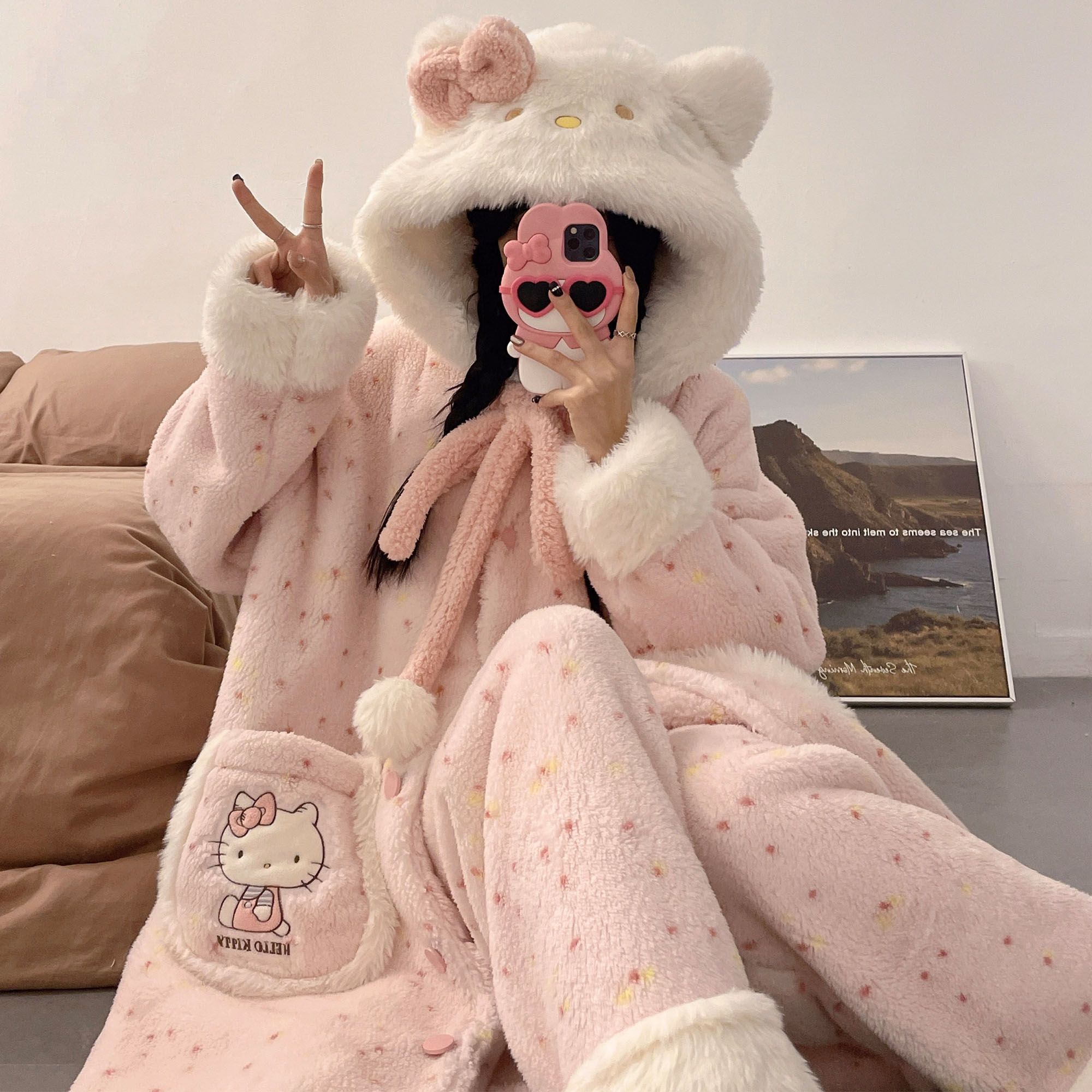 秋冬季珊瑚绒睡袍女加厚加绒保暖连帽卡通睡衣冬天新款家居服套装