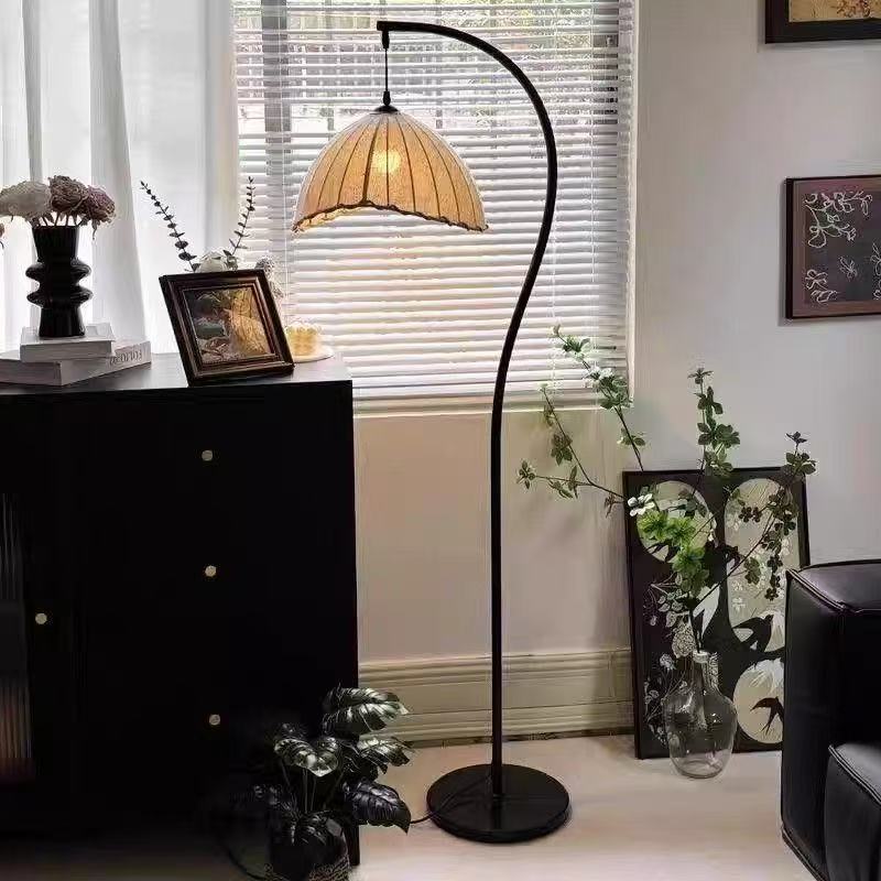 复古风落地灯客厅沙发旁氛围感中古欧古风卧室书房角落立式台灯