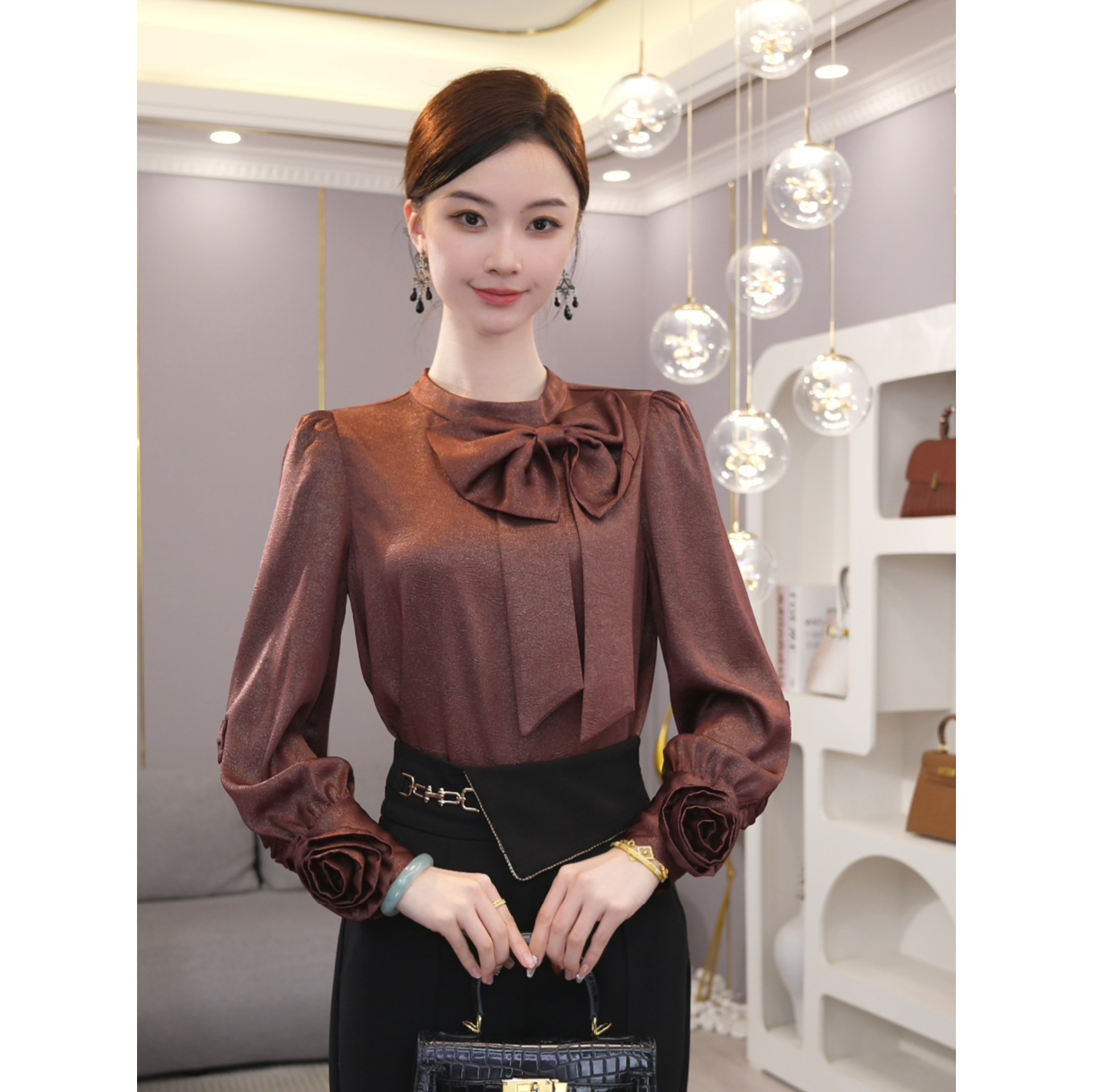 唐熹2024新款【DD-745】减龄蝴蝶结时尚气质红金缎面长袖衬衫上衣