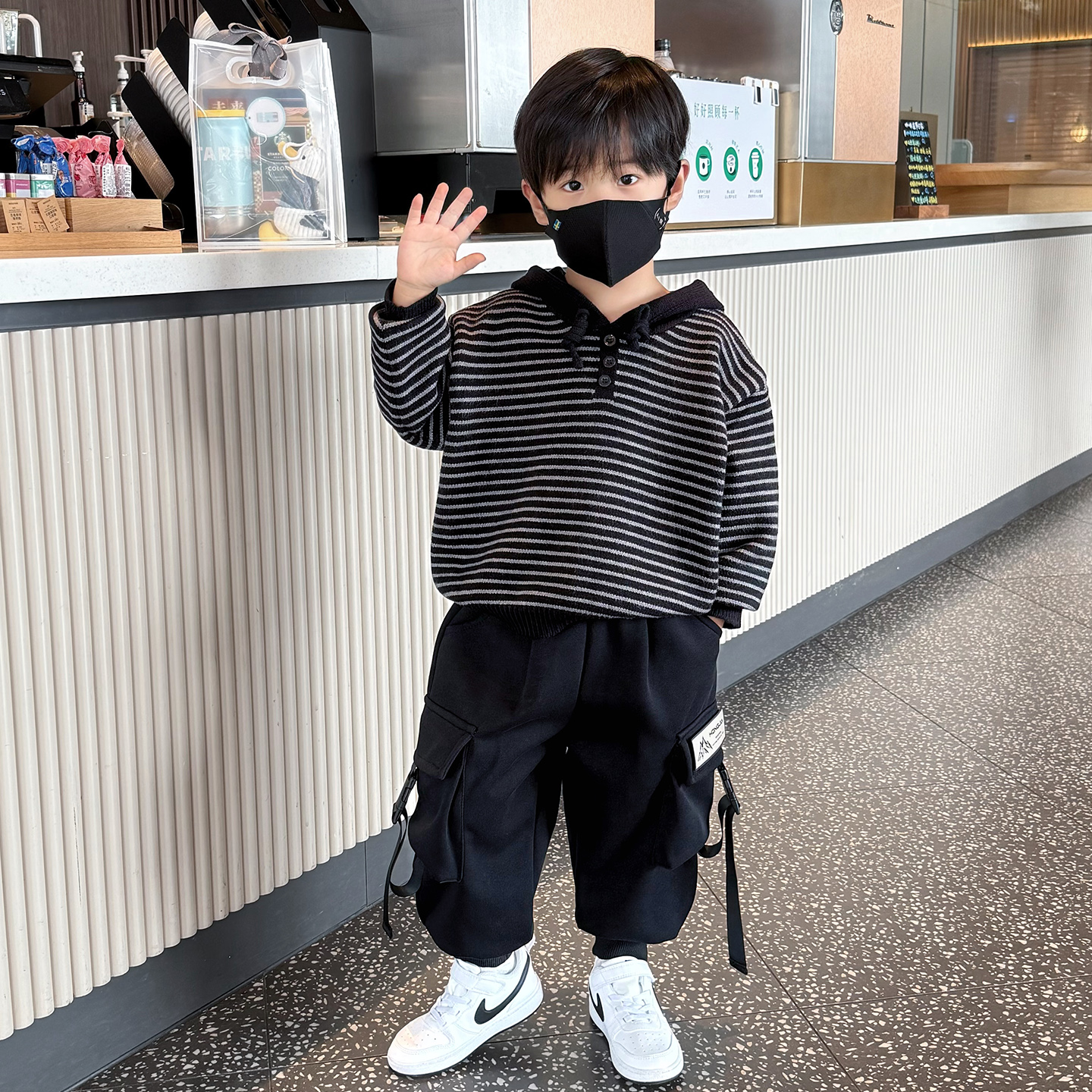 儿童毛衣男童春秋款连帽衣服2025新款帅气男宝秋装时髦针织打底衫