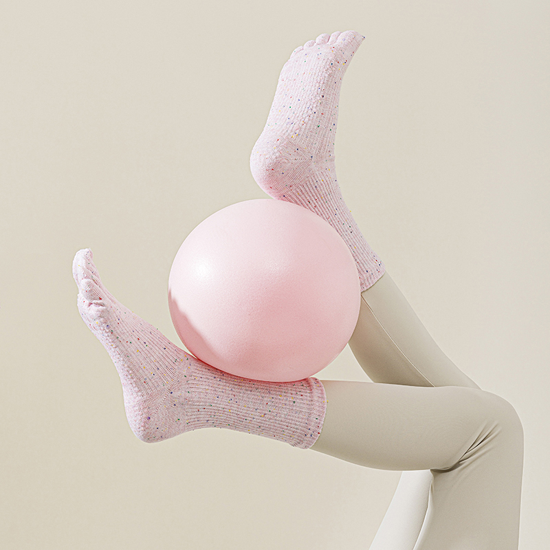 运动中长防滑五指袜女中筒瑜伽袜适合秋冬纯色棉专业普拉提运动袜