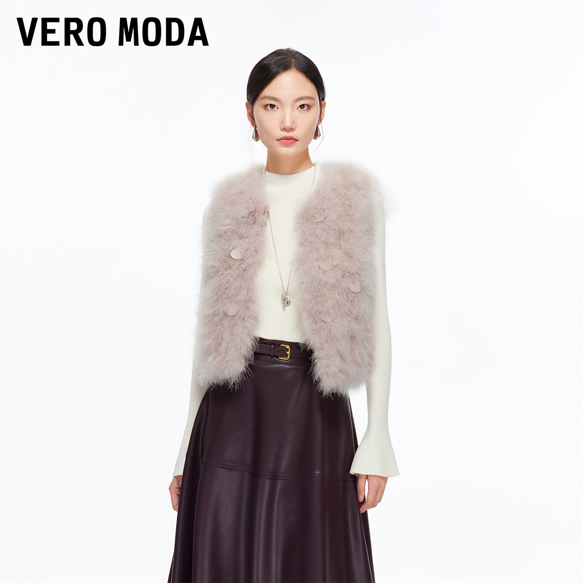 Vero Moda皮草女2025冬季新款亮片纯色短款时髦皮草出游服装马甲