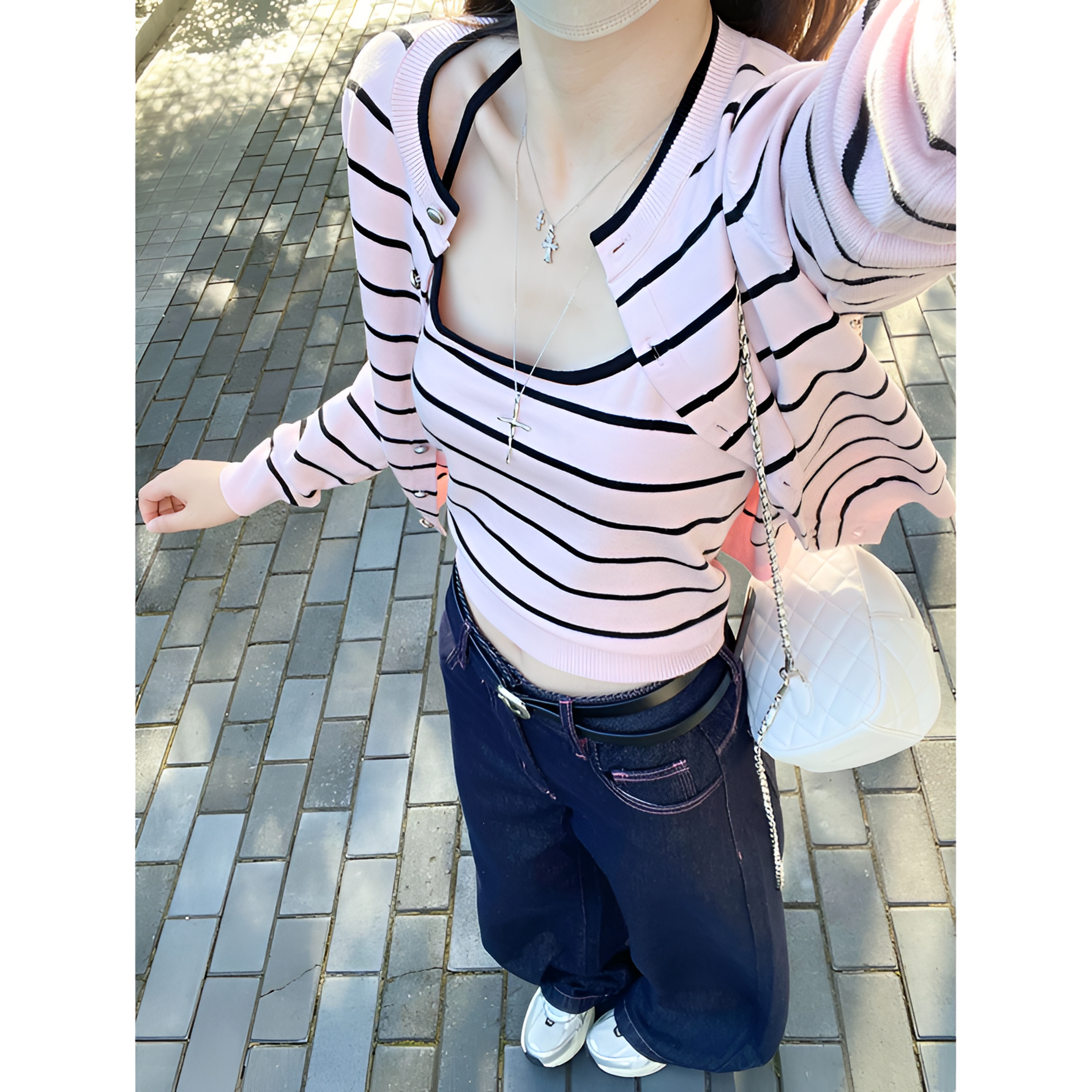 韩系气质粉色条纹针织开衫挂脖背心2025春秋季修身显瘦长袖可外穿