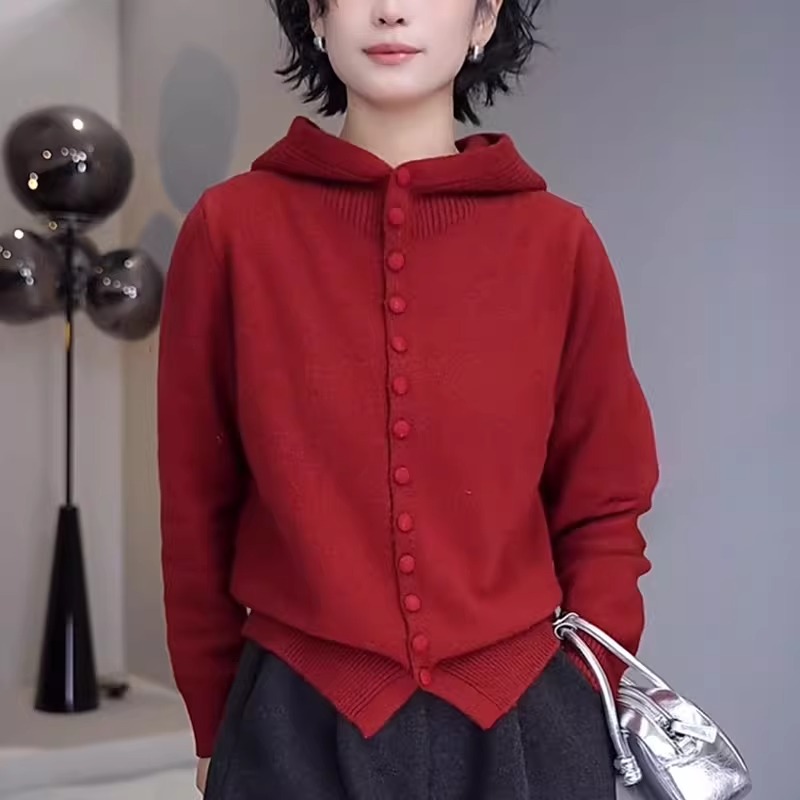 红色连帽毛衣女秋冬慵懒风软糯宽松显瘦洋气内搭打底针织开衫上衣