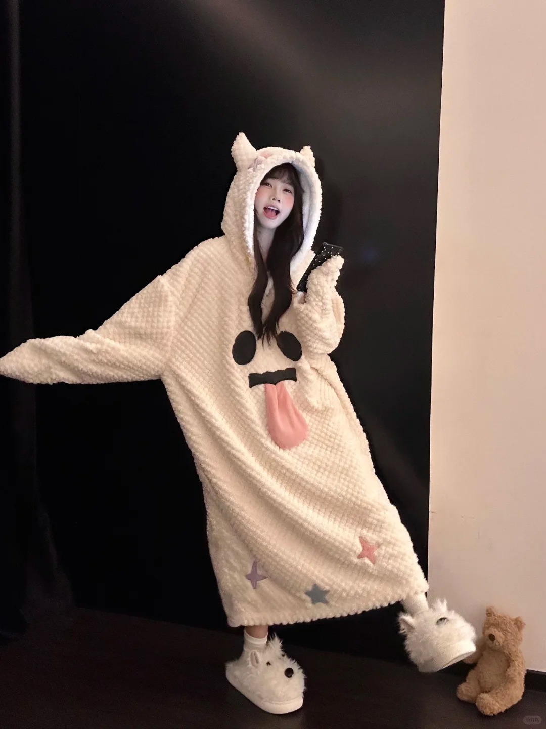 甜美可爱小幽灵趣味卡通设计感半边绒睡衣女宽松舒适加绒加厚睡袍