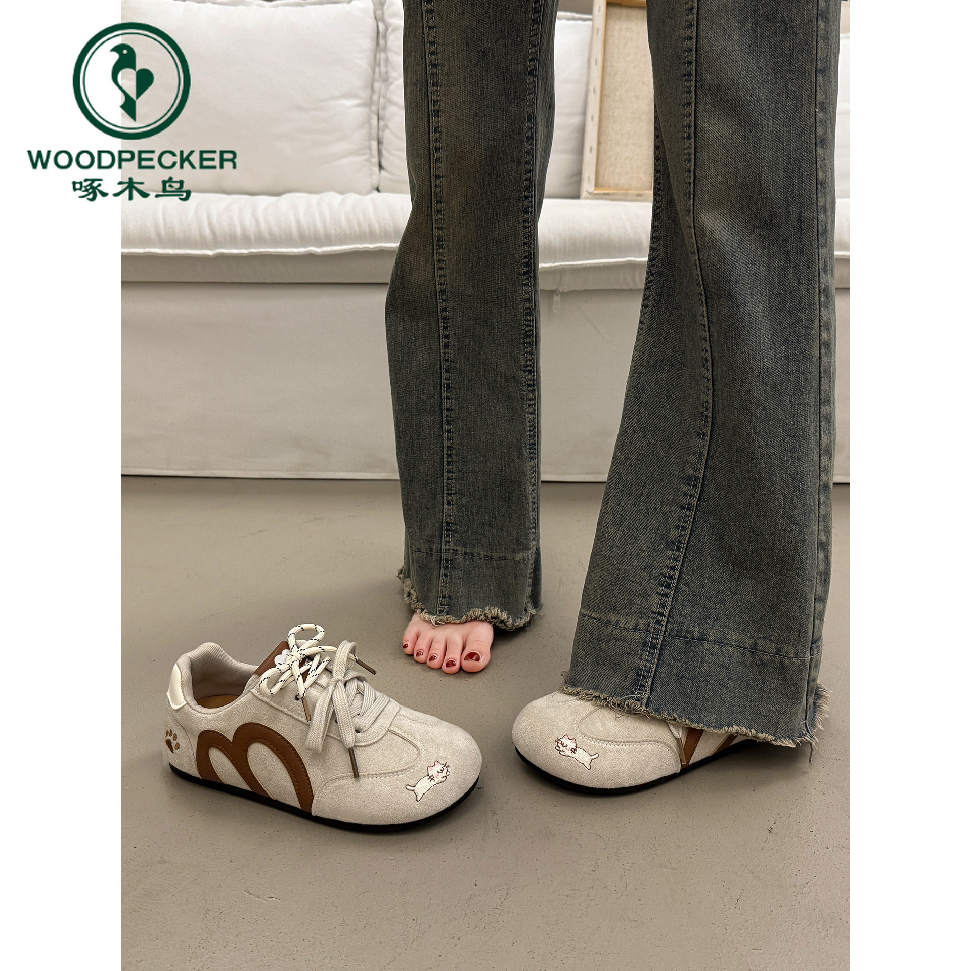 啄木鸟爆款百搭厚底板鞋女秋季德训阿甘鞋2025新款休闲运动面包鞋