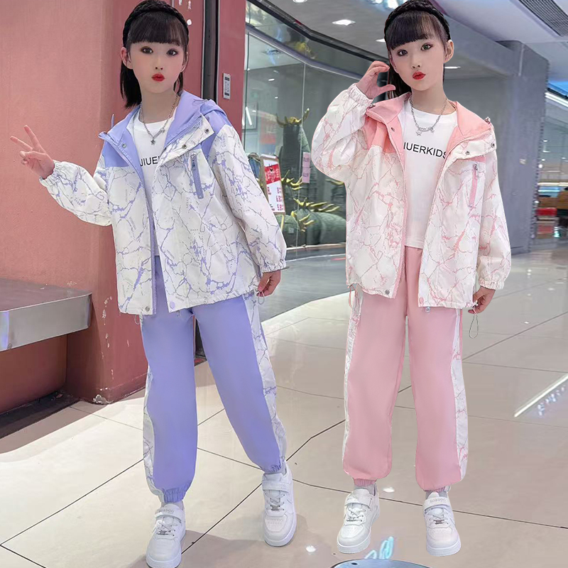 女童2025年秋季新款中大童洋气时尚运动休闲韩版拼色连帽两件套