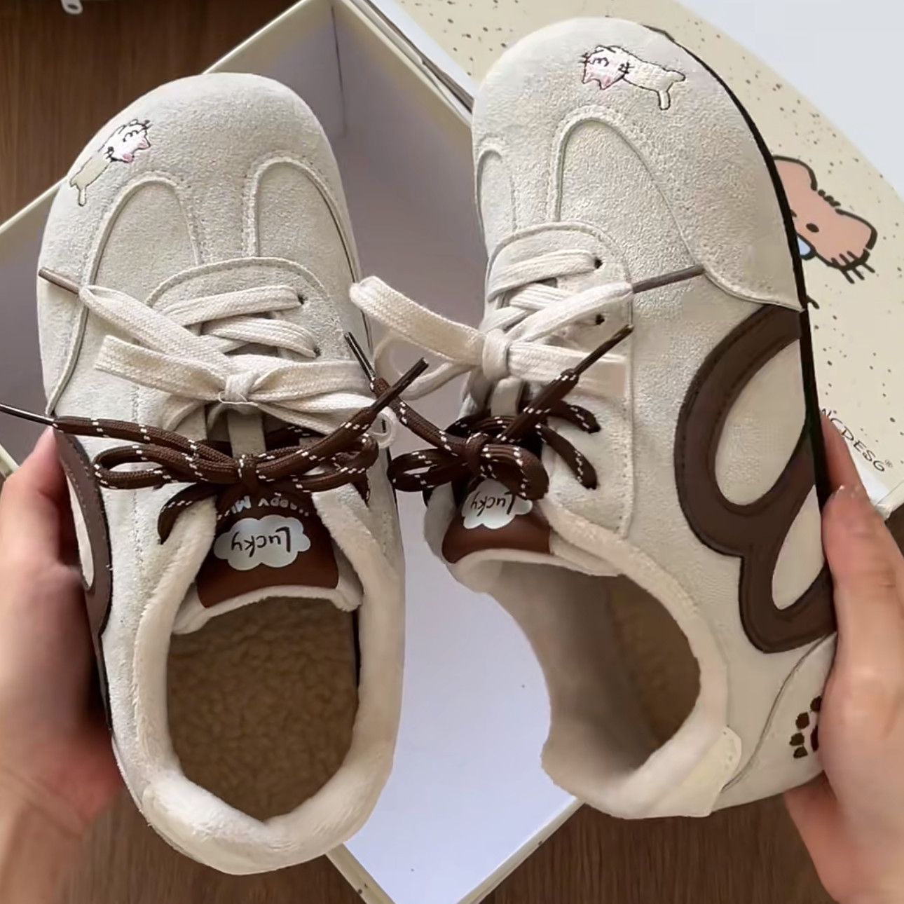 小众丑萌软底休闲鞋女2025秋冬爆款百搭德训鞋加绒棉鞋运动阿甘鞋