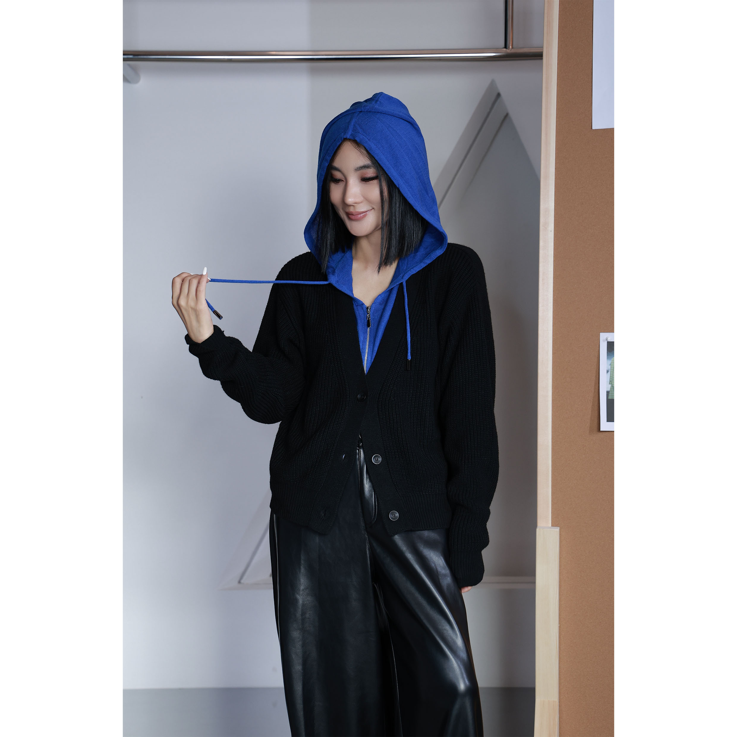 【妙妙精选】HUANGNAJI帽子开衫时尚气质设计感绵羊毛针织上衣0032