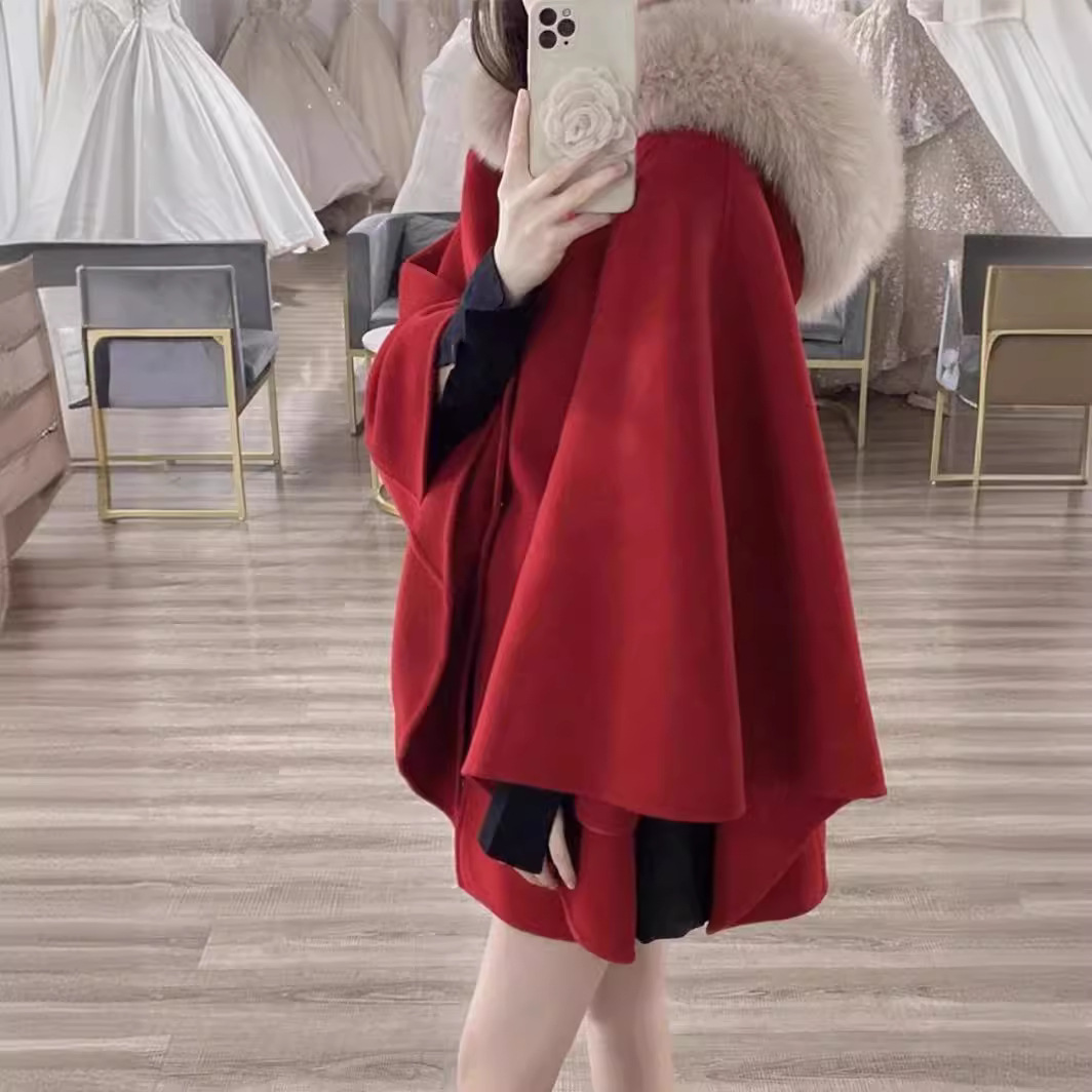 高级感红色毛呢外套女冬季新款加厚保暖休闲时尚连帽长袖上衣