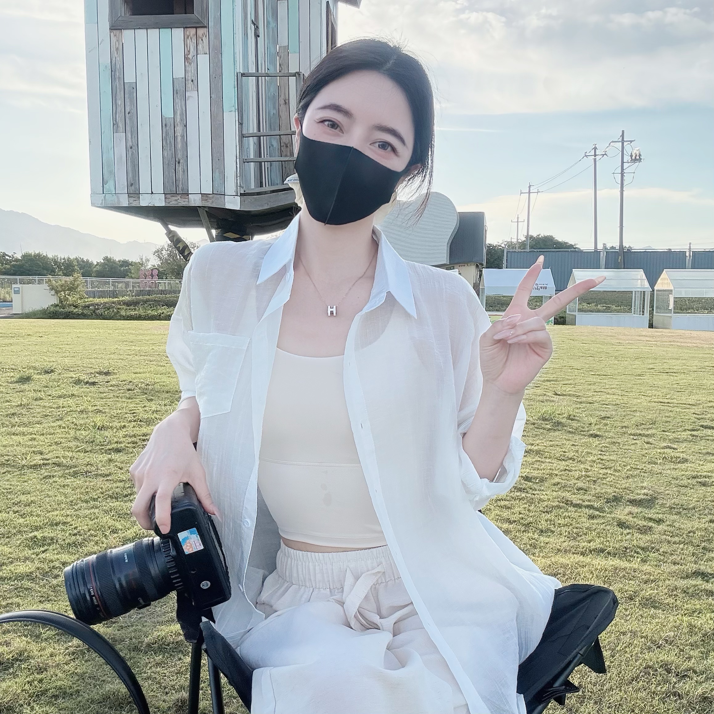 夏日清凉防晒褶皱设计莱赛尔轻薄透气衬衫宽松休闲百搭空调衫