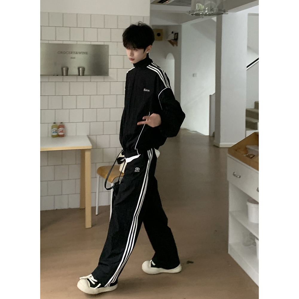 孙恩盛【运动套装】春夏 韩版三条杠休闲夹克男女字母情侣防嗮外套