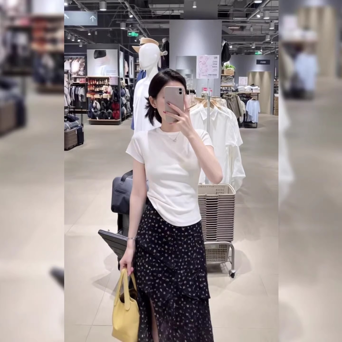 2025夏季新款韩系鉴于白色正肩短袖t恤高腰显瘦不规则碎花半身裙