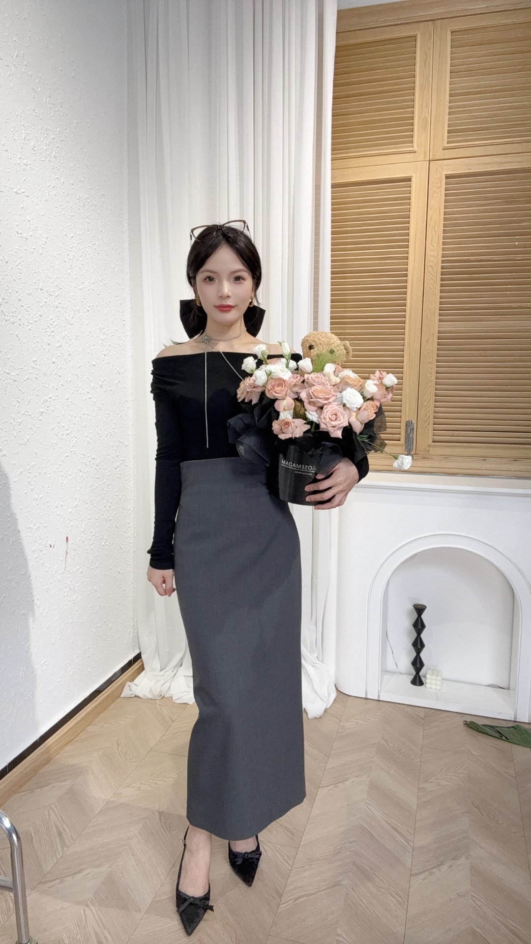 2025春秋灰色高腰开叉气质通勤直筒新款裙子时尚一步裙显瘦半身裙