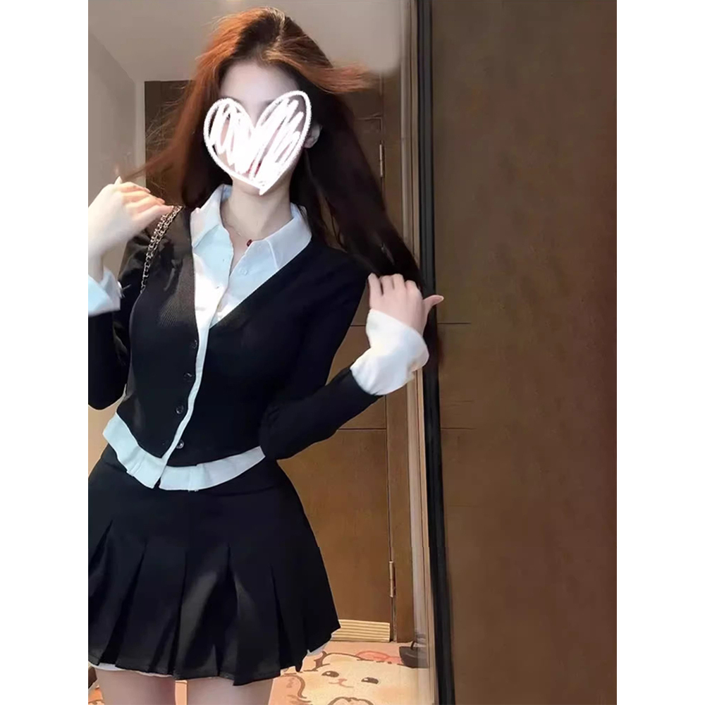 学院风翻领假两件长袖排扣上衣女秋冬新款修身显瘦百褶花苞裙套装