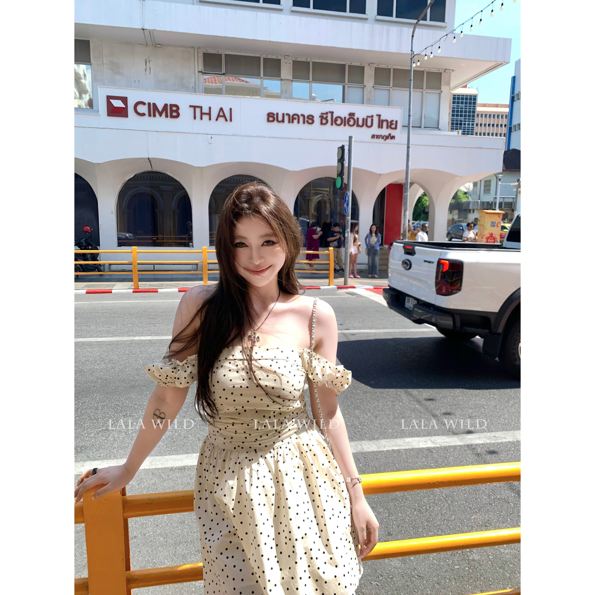 野生辣辣 点点夏日 法式小众设计感小飞袖波点连衣裙夏女微胖显瘦