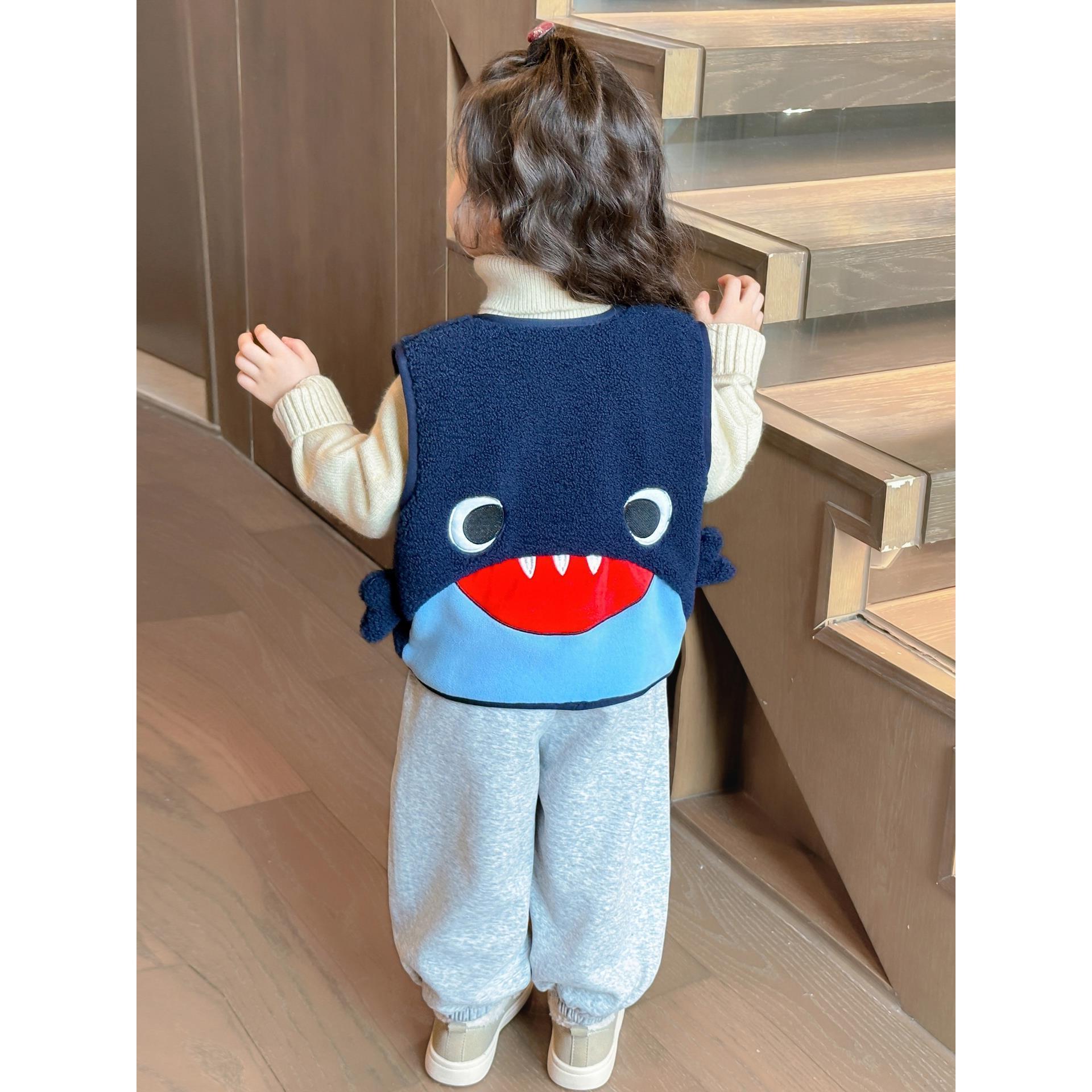 女童马甲外穿秋冬2025新款小女孩超好看儿童加绒背心宝宝加厚坎肩