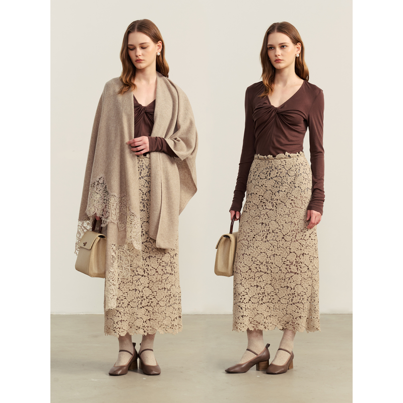 YIMAIMAI法式浪漫 V领纽结长袖针织打底衫