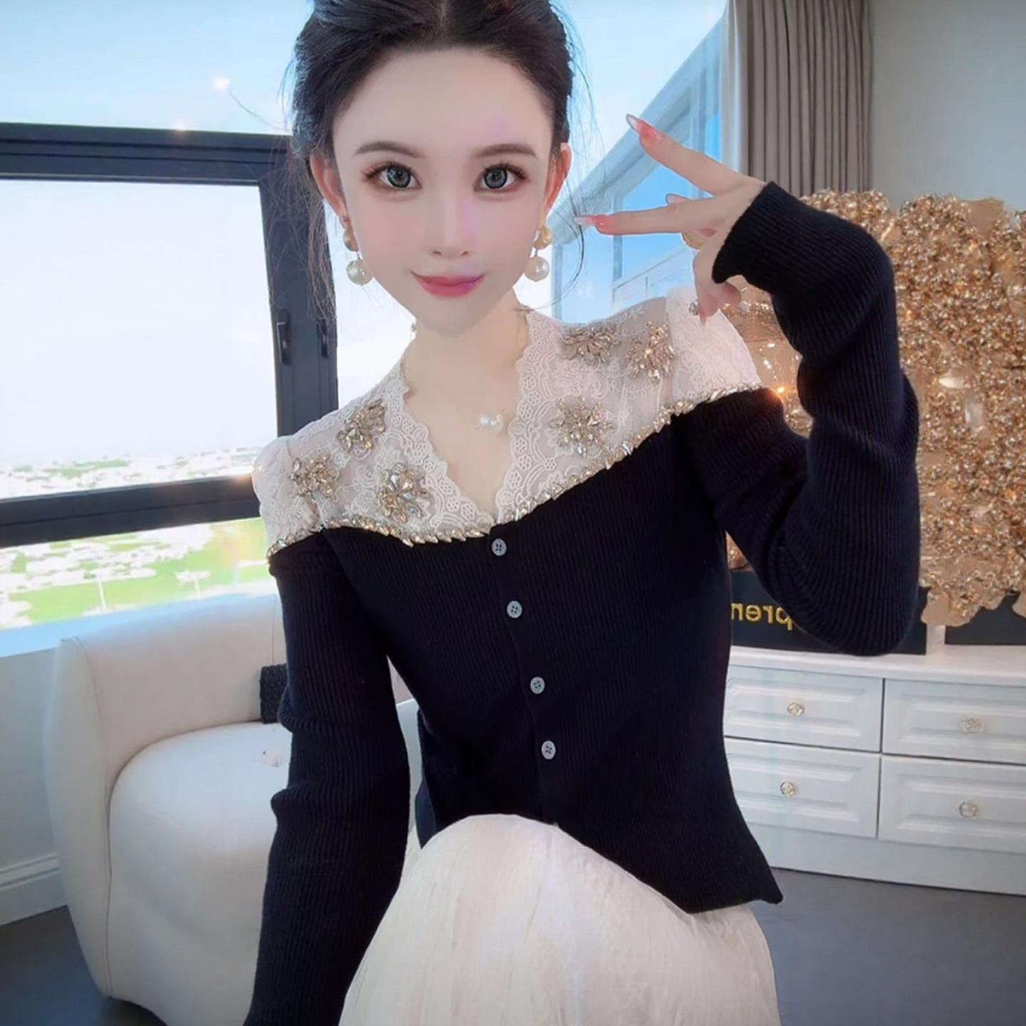 法式气质钉珠时尚V领蕾丝针织开衫女装2025春秋新款名媛高级上衣