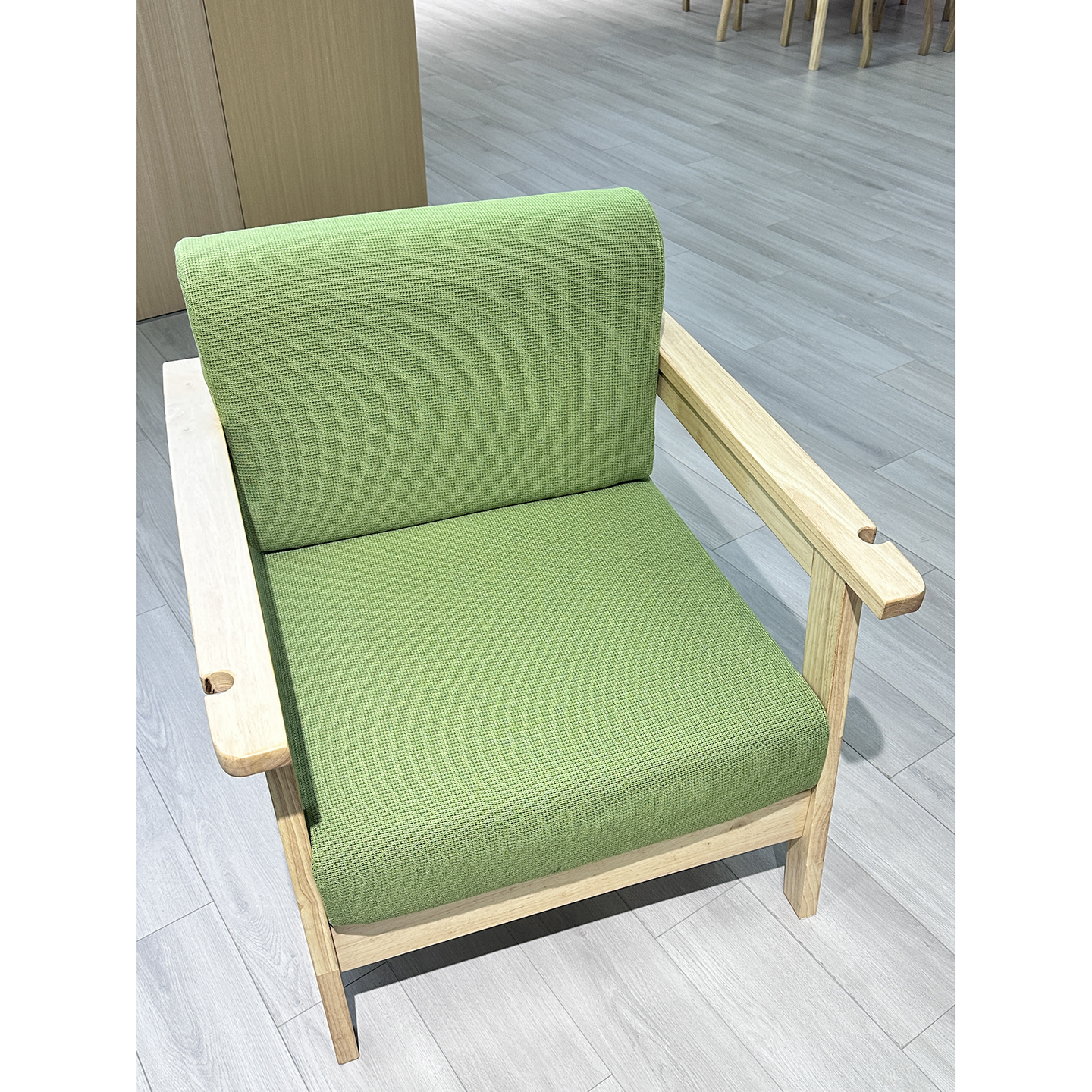 实木适老沙发康养中心客厅组合沙发可拆洗养老院木宽扶手老人沙发