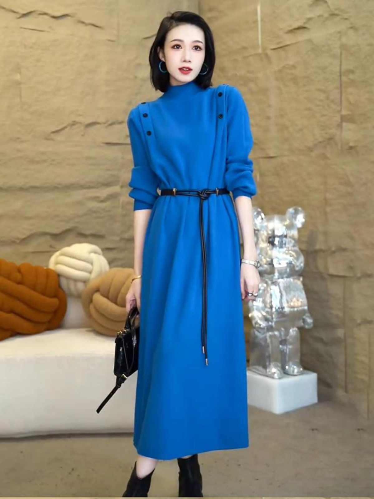 秋冬新款针织毛衫中长款过膝连衣裙女高级感宽松配大衣毛衣裙子