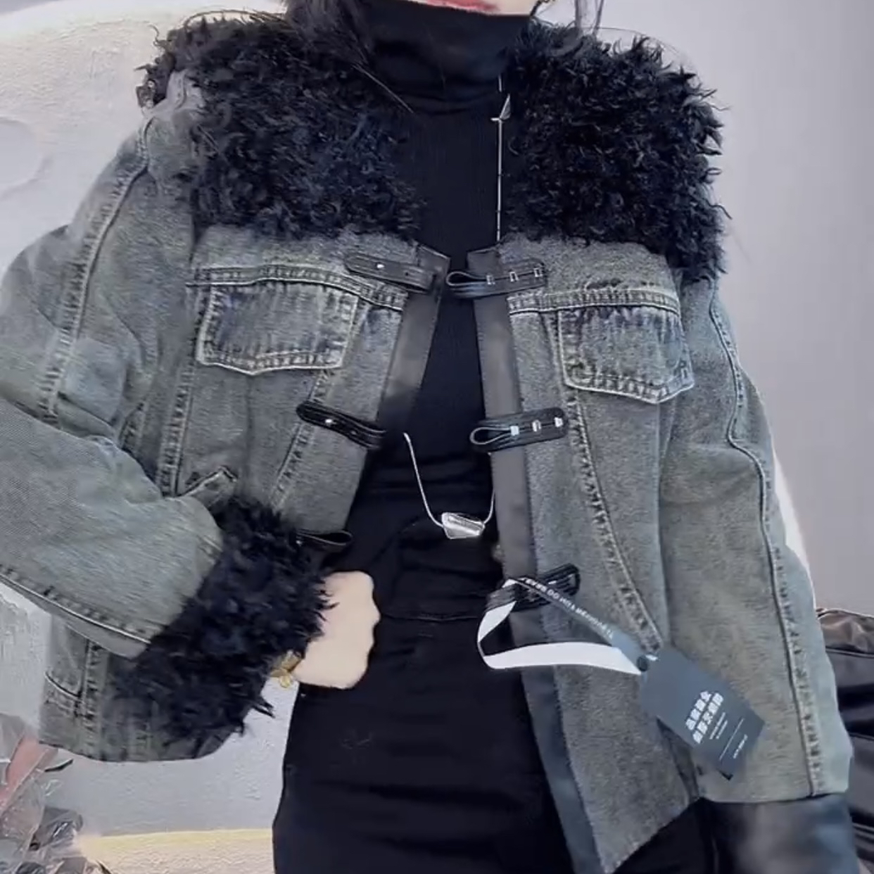 秋冬时尚洋气显瘦气质百搭毛毛领牛仔加棉外套女