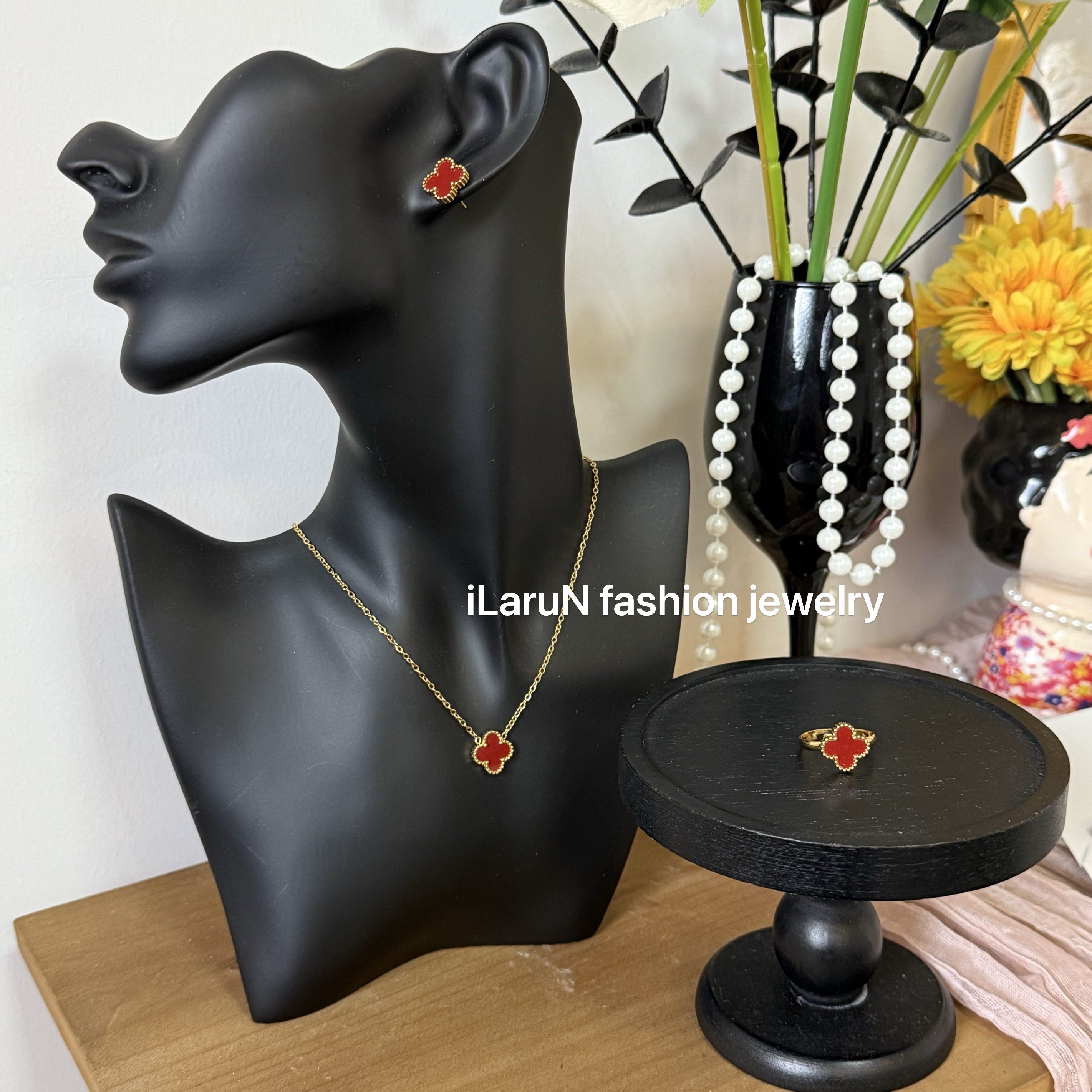 钛钢项链 iLaruN新款钛钢项链耳钉戒指套装四叶草