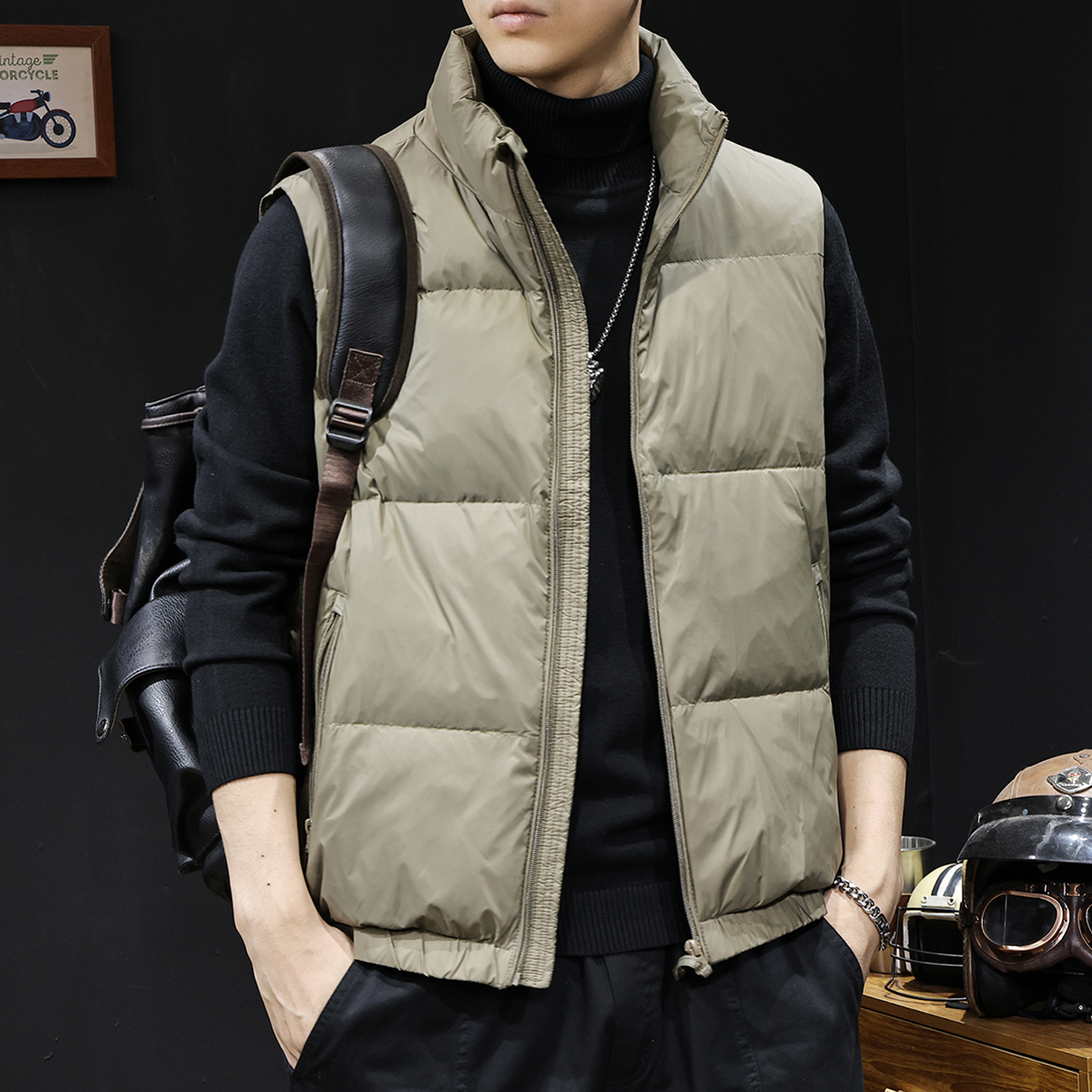 轻薄羽绒服马甲男冬季2025新款百搭保暖立领男士潮牌外套大码秋冬