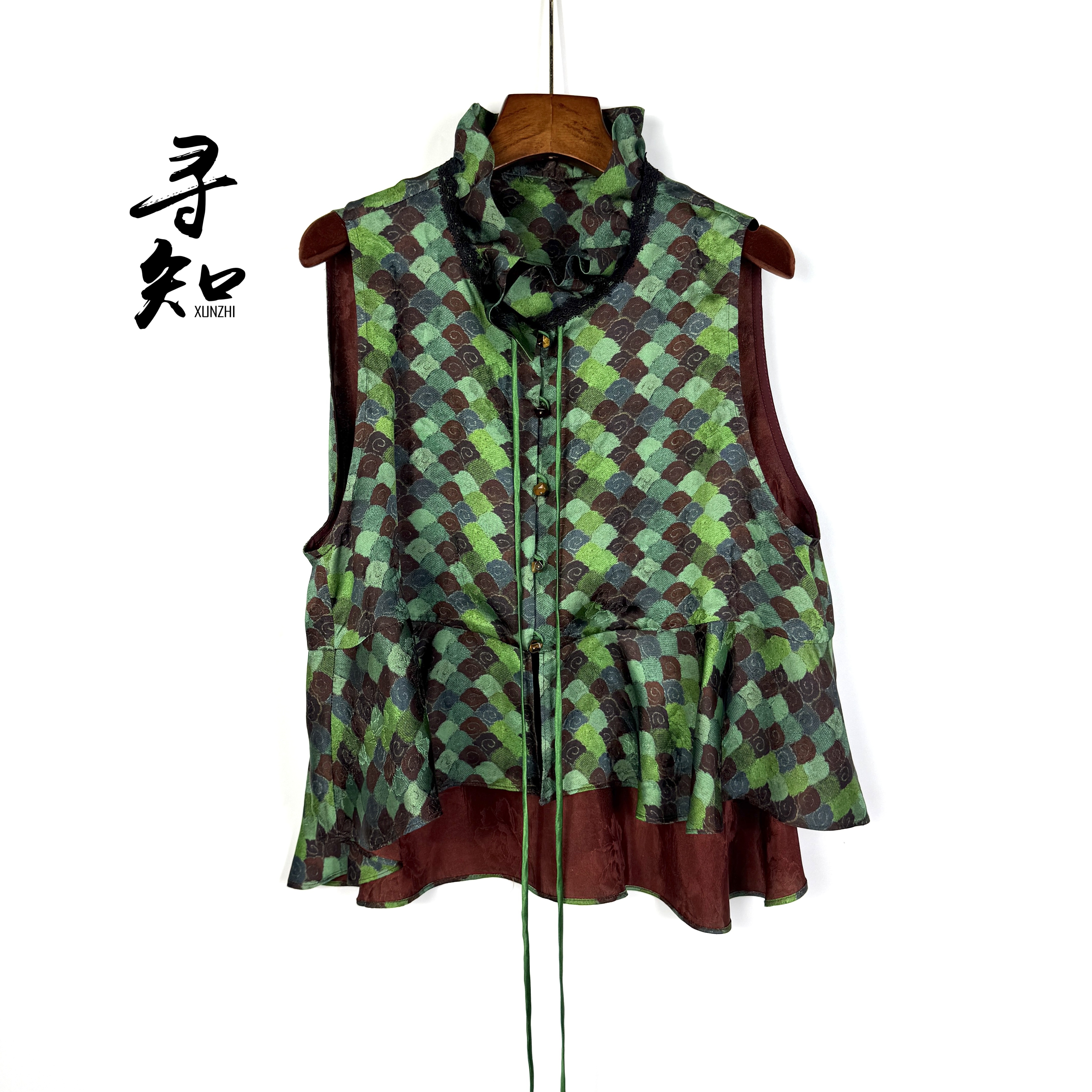 寻知·朱总原创设计XZS134X锦园藏绛背心外套