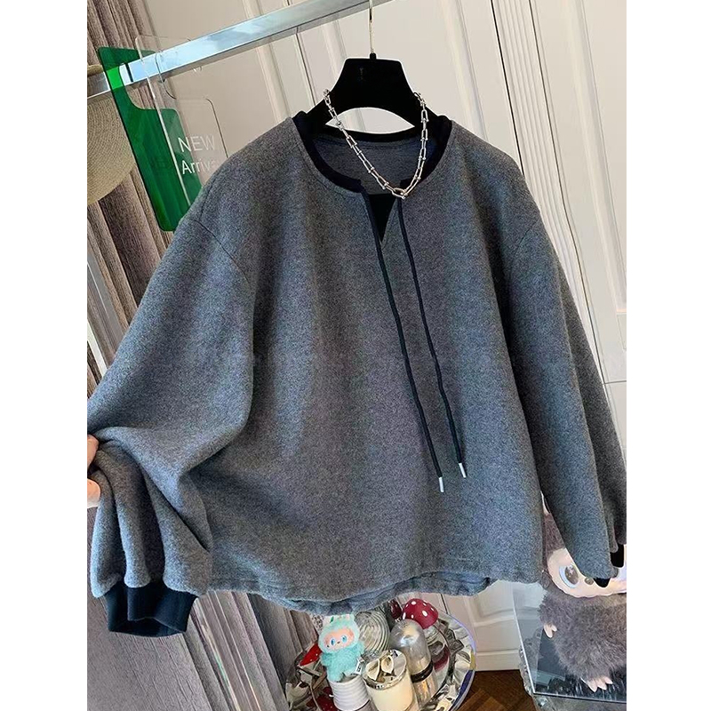 胖MM240斤大码高级设计感抽绳假两件卫衣女秋冬磨毛绒感打底上衣