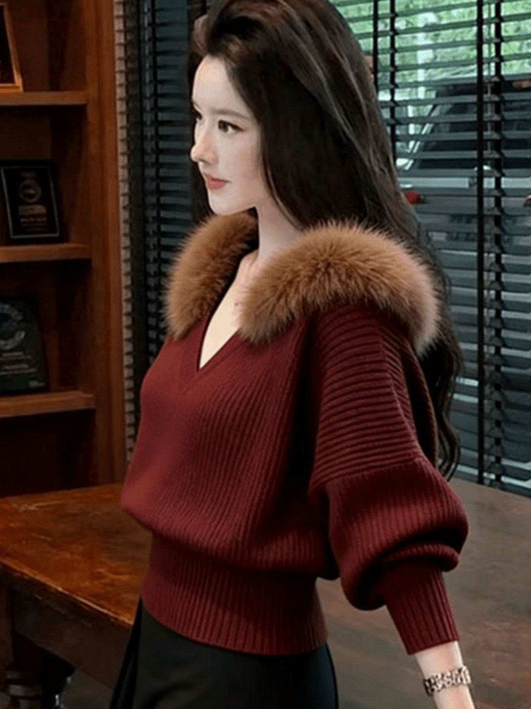 圣诞穿搭红色毛领v领毛衣女秋冬季可外穿内搭慵懒宽松收腰针织衫