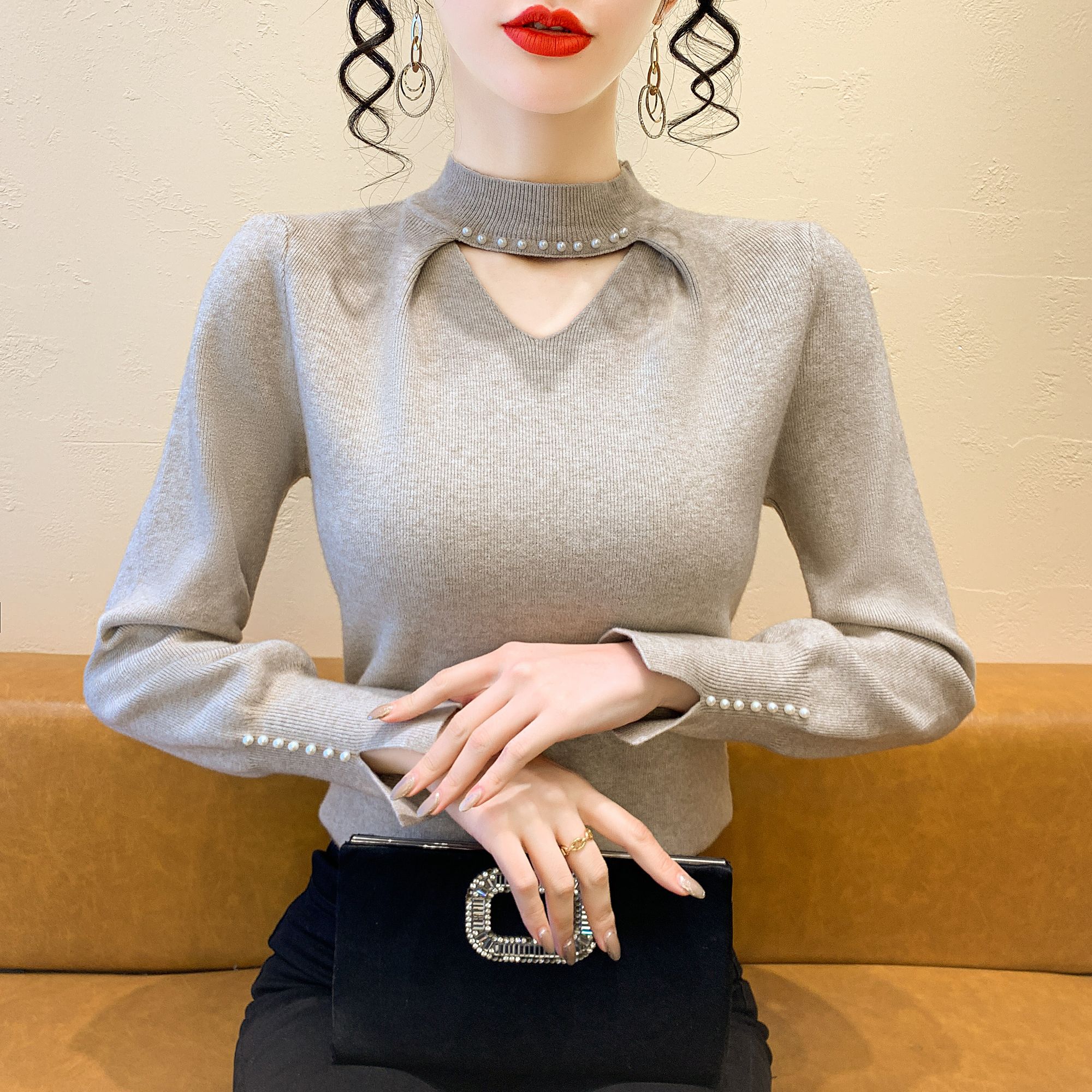 针织衫女秋冬半高领打底衫高档钉珠内搭毛衣2025新款春秋长袖上衣