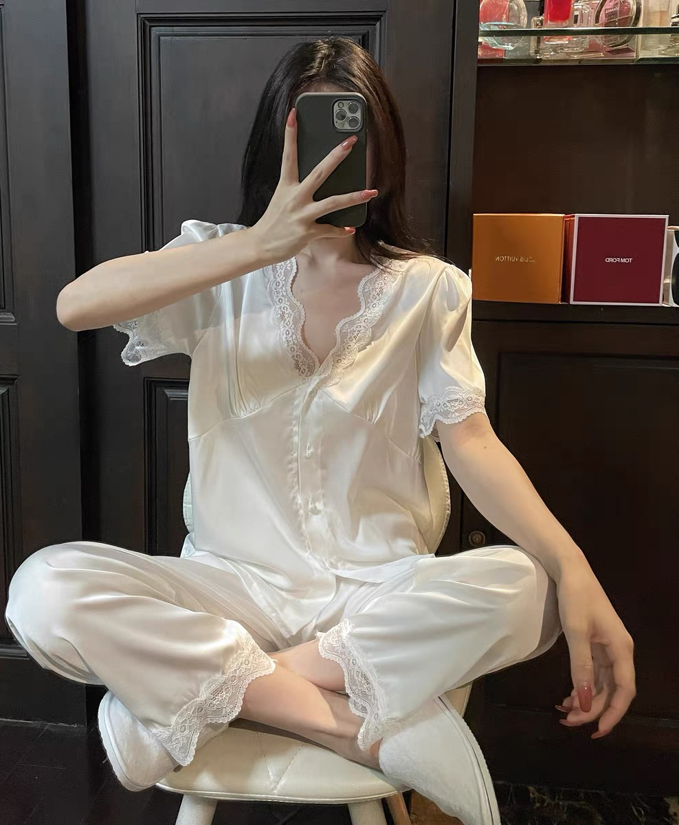 缎面丝睡衣女春夏季V领蕾丝公主甜美宽松仿真丝家居服薄款可外穿