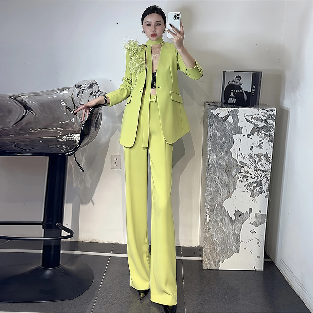 2025年春秋新款轻奢时尚胸花飘带职业西装套装女阔腿裤两件套高端