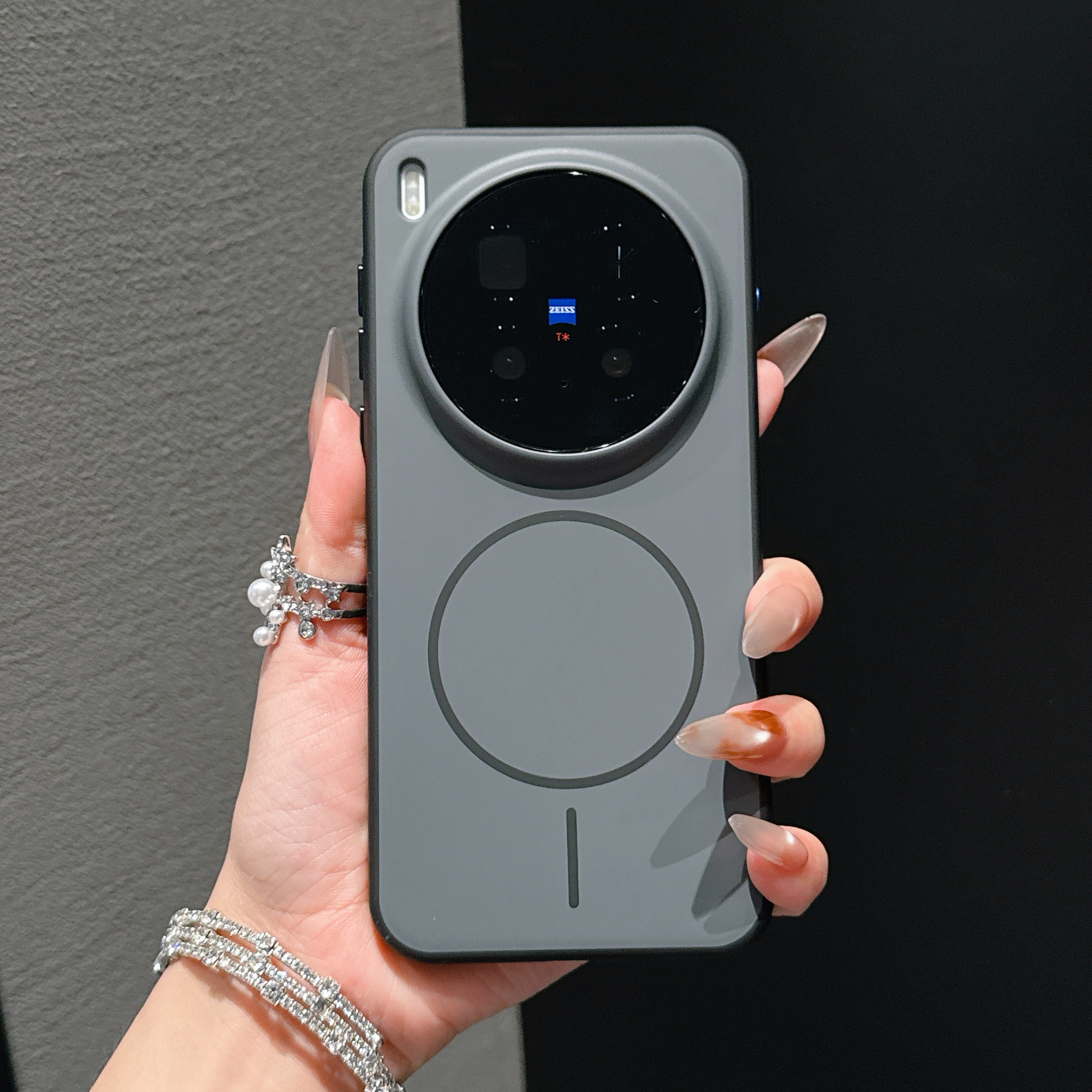 适用vivox300手机壳新款高档肤感磁吸X300Pro 软边防摔保护套男女