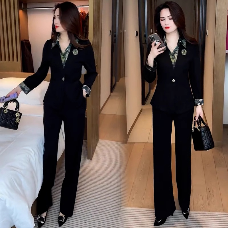 时尚套装女2025新款春秋新款气质收腰显瘦假两件上衣阔腿裤两件套