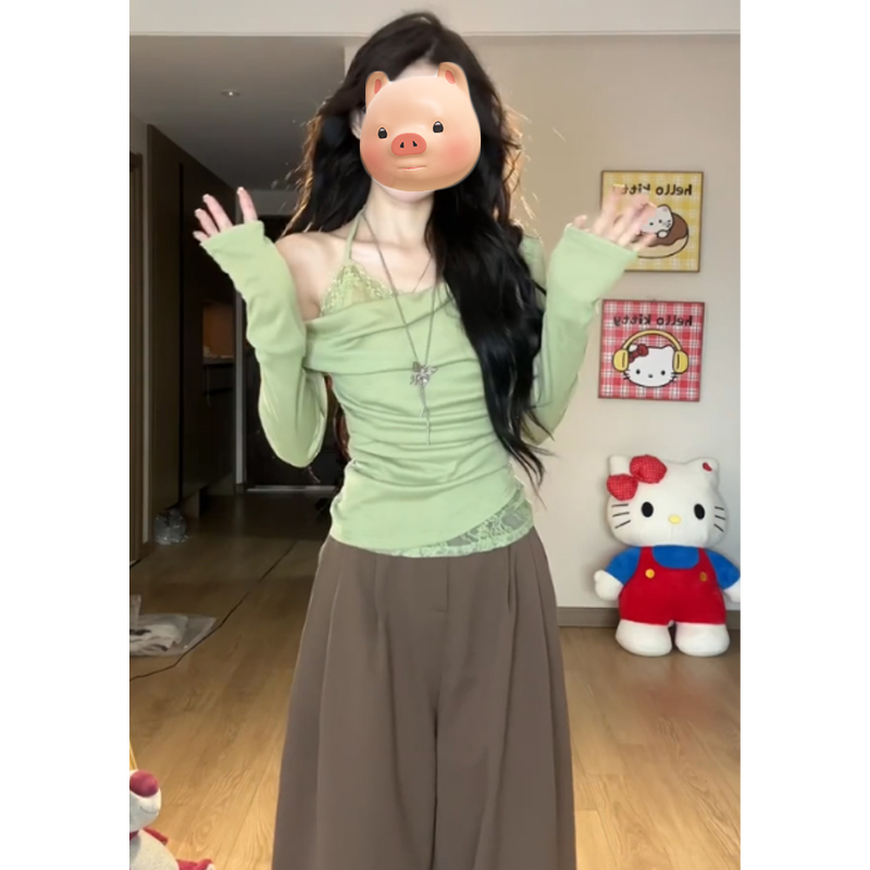 韩系早秋穿搭绿色斜肩蕾丝拼接挂脖假两件长袖T恤女修身露肩上衣