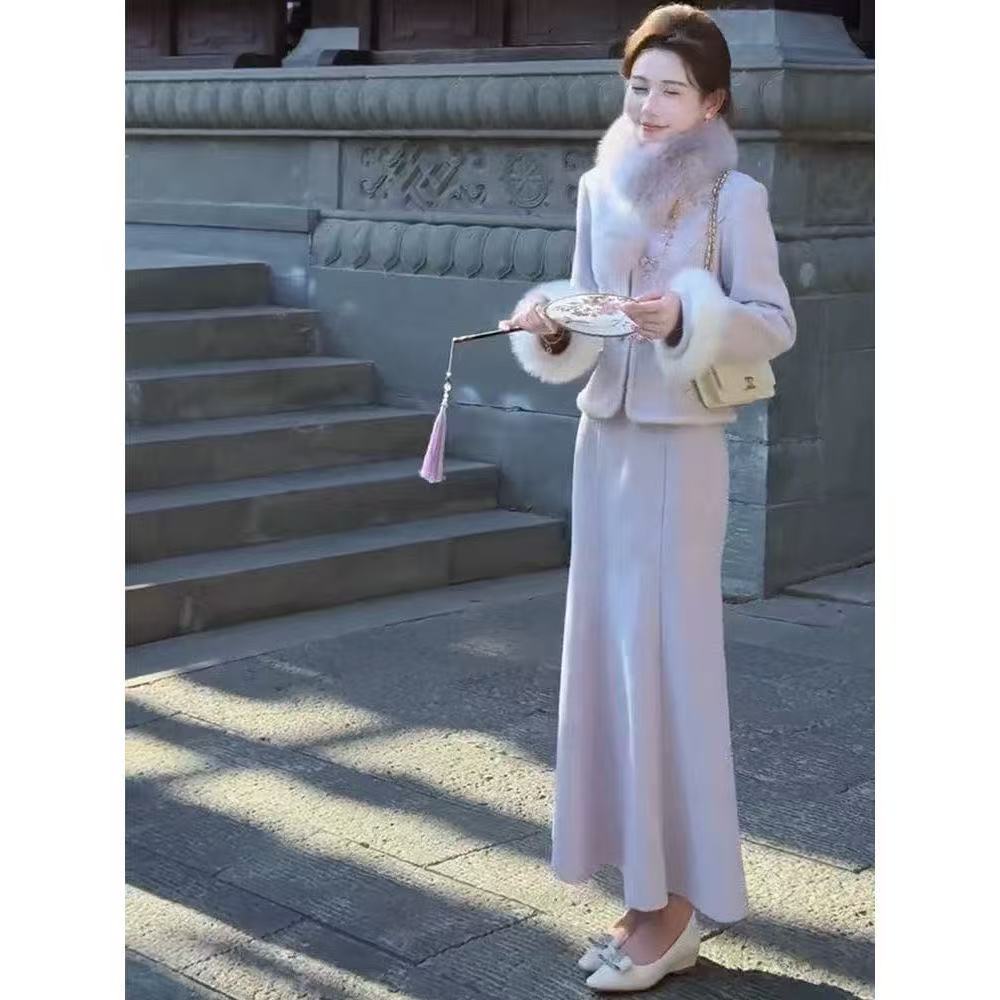 2025新款网红新中式国风套装女秋冬刺绣羽绒外套半身裙两件套