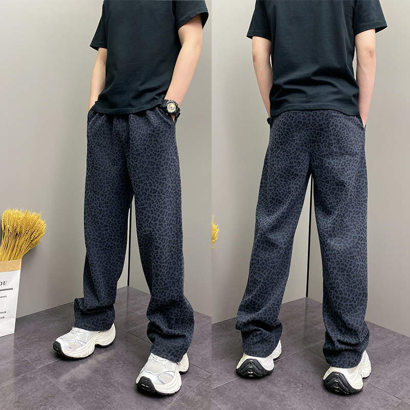 潮流豹纹宽松工装休闲裤男春秋2026年美式复古松紧腰拼接弯刀裤子