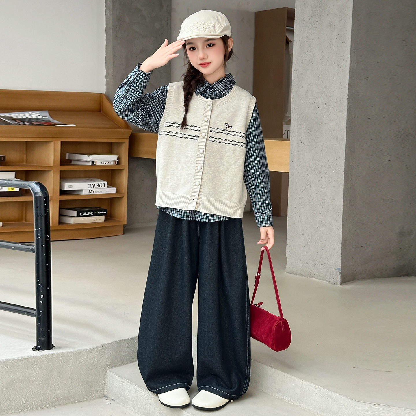 女童秋装套装2025新款儿童洋气毛衣马甲休闲衬衫阔腿裤三件套春秋