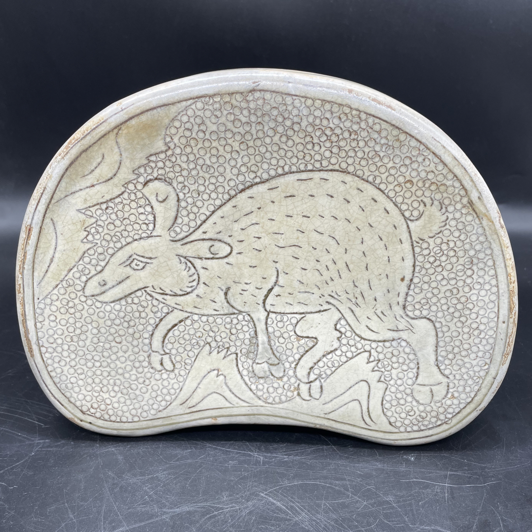 磁州窑风格陶瓷脉枕精美摆件