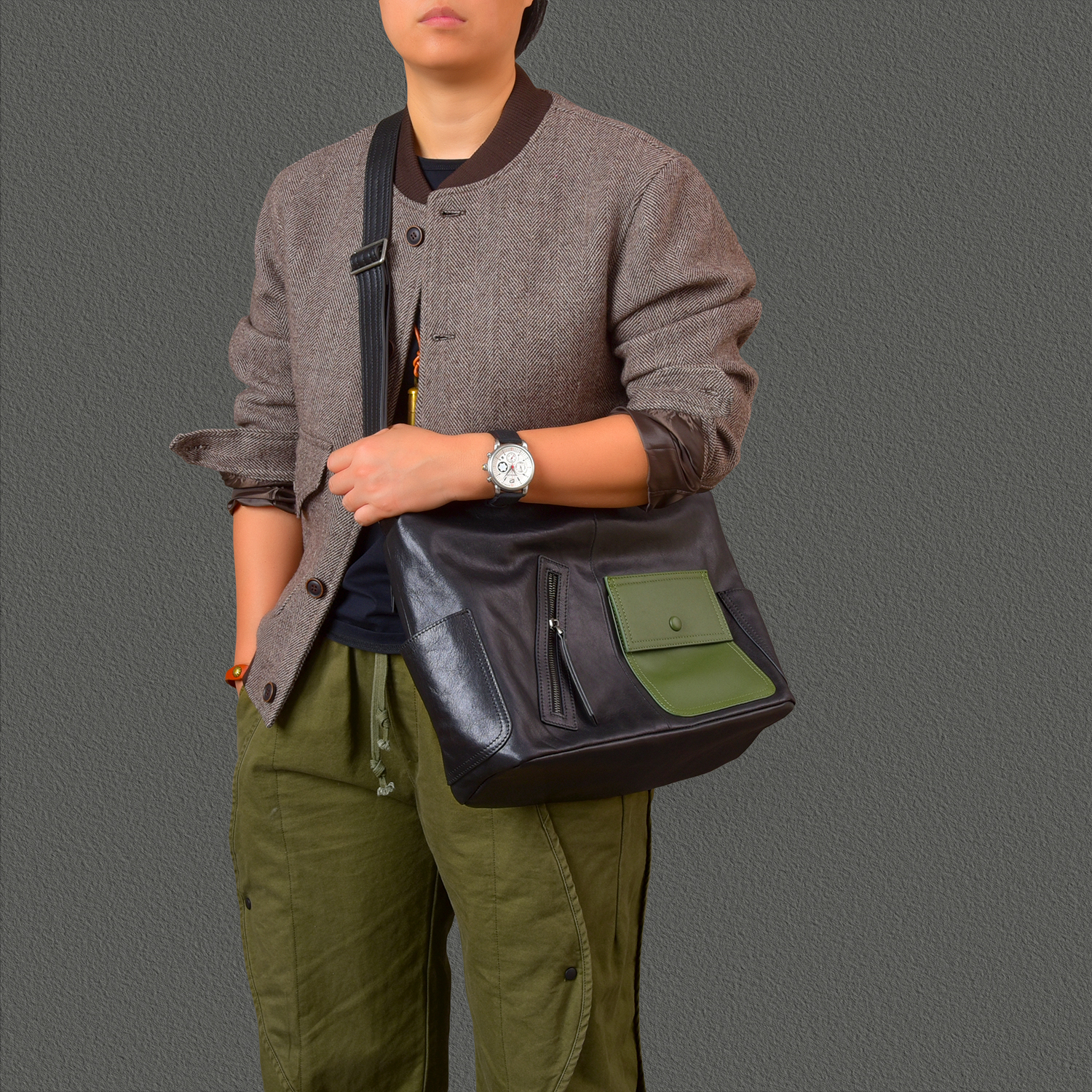 二十四街复古植鞣牛皮潮流撞色男生斜挎包休闲百搭通勤真皮单肩包