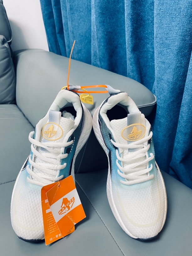 情侣休闲健步跑步鞋百搭跑道男鞋透气橡胶男士系带