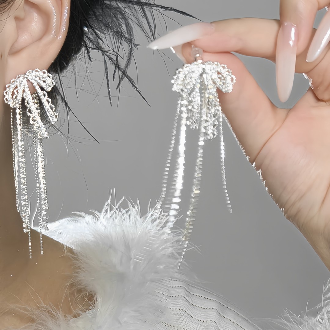 铜合金合成锆石耳饰 小众设计感满钻蝴蝶结流苏两戴耳环高级耳钉