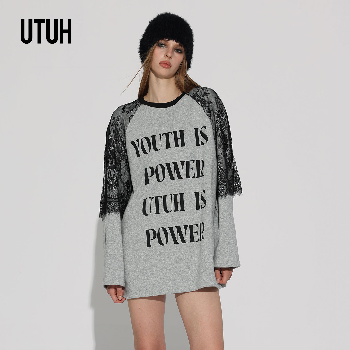 UTUH灰黑色加绒拼接蕾丝卫衣经典圆领个性印花精致保暖TDWWW2N477
